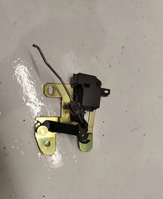 Volkswagen Touareg I Tailgate boot lock/latch motor 7L6827425