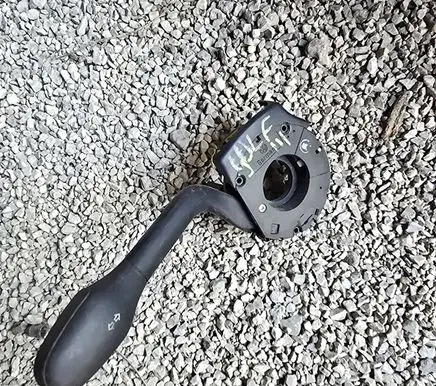Volkswagen Golf III Indicator stalk 0891