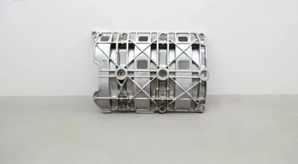 BMW X1 F48 F49 Other engine bay part 7634190
