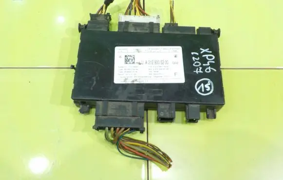 Mercedes-Benz E C207 W207 Central body control module A2129005200