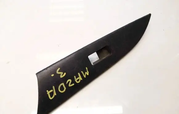 Mazda 3 I Front door window switch trim 