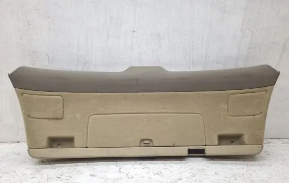 Audi A4 S4 B7 8E 8H Tailgate trim 8E9867979B