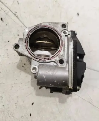 Volkswagen Golf V Throttle valve 580099