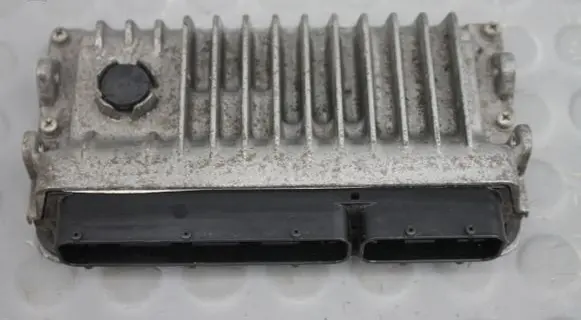 Toyota Auris E180 Engine control unit/module 52N60