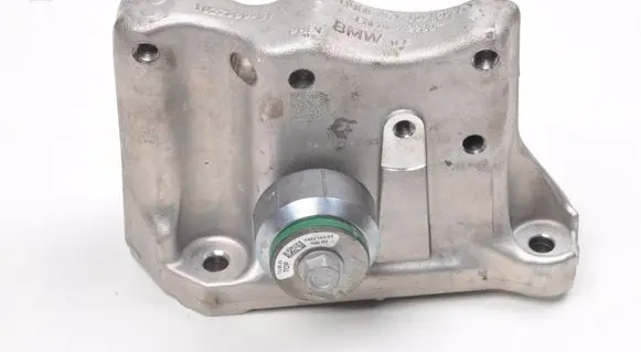BMW 2 Active Tourer U06 Generator/alternator bracket 1022660