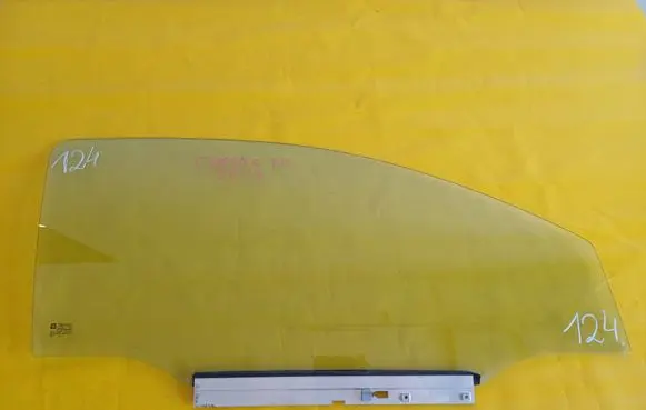 Opel Corsa C Front door window glass four-door
