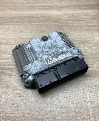 Skoda Octavia Mk2 (1Z) Engine control unit/module ECU 03G906021LB 0281013238