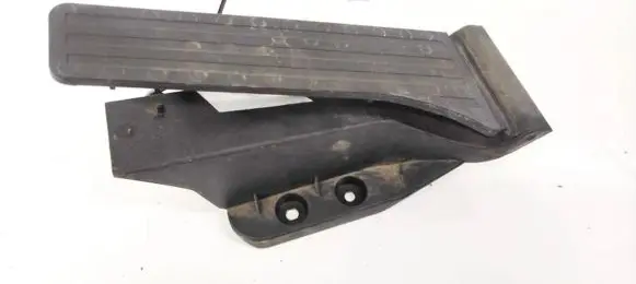 Mercedes-Benz E W212 Accelerator throttle pedal A2223001100