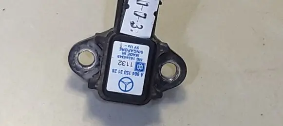 Mercedes-Benz A W168 Air pressure sensor A0041533128 1132