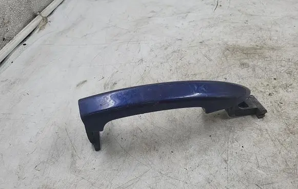 Volkswagen PASSAT B6 Front door exterior handle