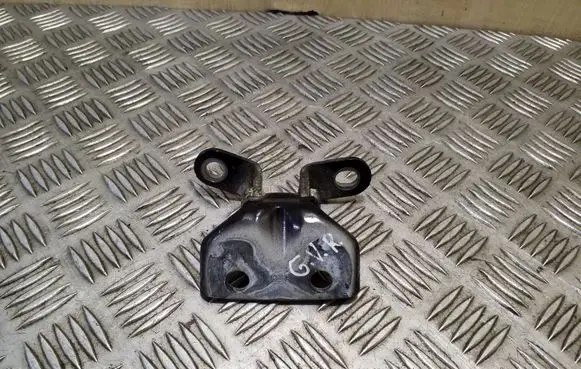 KIA Sorento Rear door upper hinge