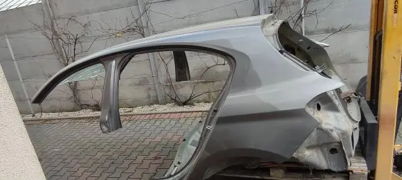 Rear quarter panel