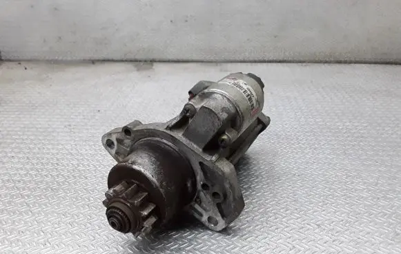 Nissan Almera Tino Starter motor 23300BN301
