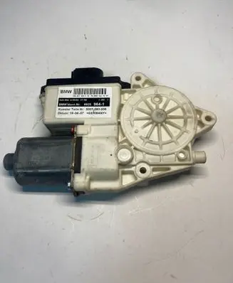 BMW X3 E83 Front door electric window regulator 69259641 S007083006