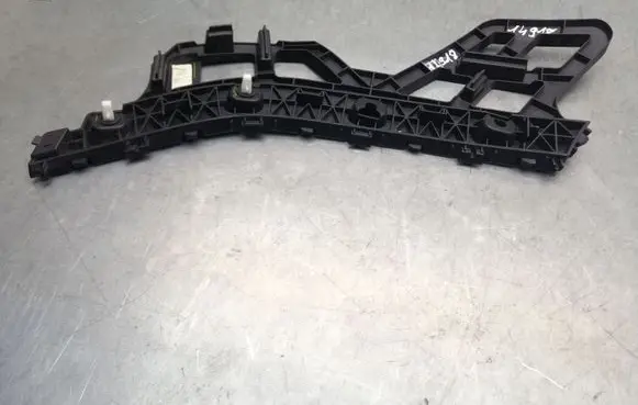 KIA Ceed Front bumper mounting bracket 86615J7700