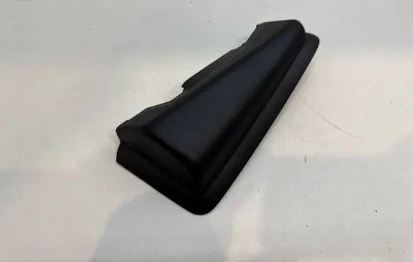 Polestar 2 Rear/tail light trim molding 32228377