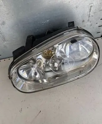 Volkswagen Golf IV Headlight/headlamp