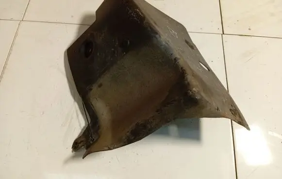 Opel Astra H Engine splash shield/under tray 13114646