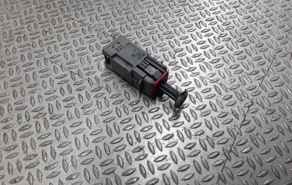 Clutch pedal sensor