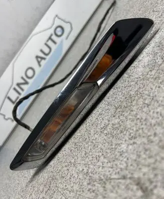 BMW 5 F10 F11 Front fender indicator light 174390 01038703 01038701