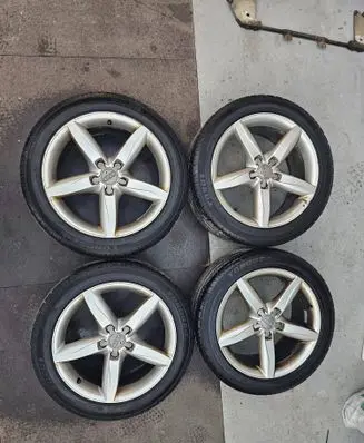 Audi A4 S4 B8 8K R18 alloy rim 8K0601025D