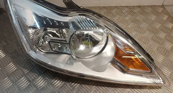 Ford Focus Headlight/headlamp 084311181R 08D311102R 084311183RH