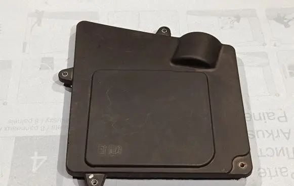 Opel Movano B Fuse box cover 243128538R