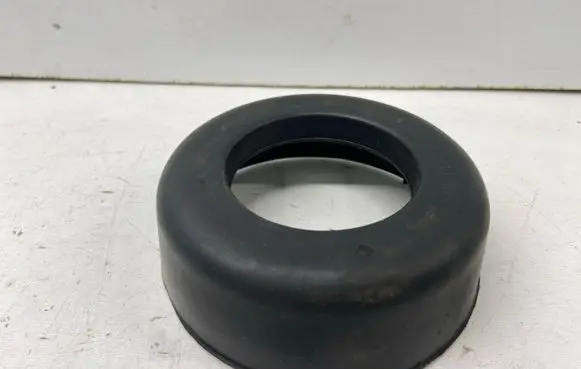 Mercedes-Benz E W124 Front coil spring rubber mount A2013251044 2013251044 MEYLE