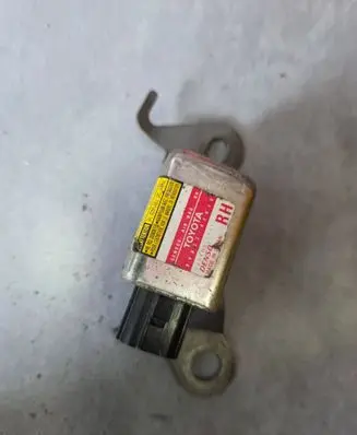 Toyota RAV 4 (XA20) Airbag deployment crash/impact sensor 8983342010