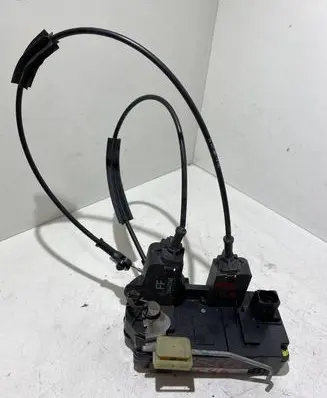 Opel Vectra C Rear door lock 24447345