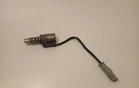 Peugeot 308 Camshaft vanos timing valve 1801174