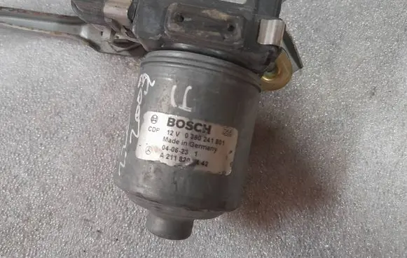 Mercedes-Benz E W211 Front wiper linkage A2118201442 2118201442