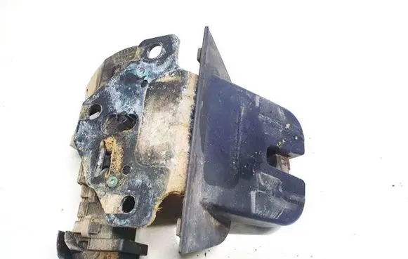 Audi A3 S3 8P Tailgate/trunk/boot lock/catch/latch 8P4827505B