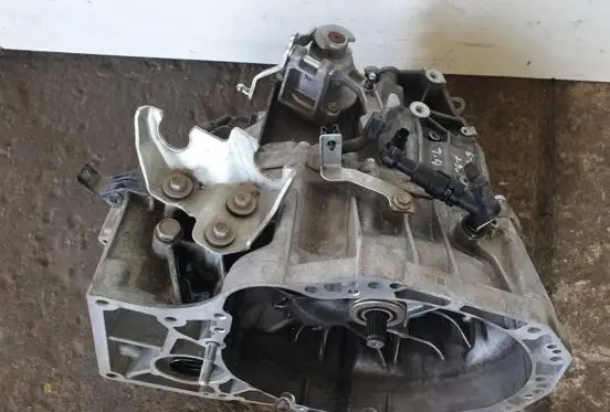 Suzuki SX4 S-Cross Manual 6 speed gearbox ZE8 3B08075ZEH