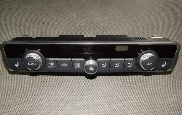 Audi A3 S3 8V Climate control unit 8V0820043A