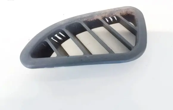 Volvo S40, V40 Dash center air vent grill 30866115