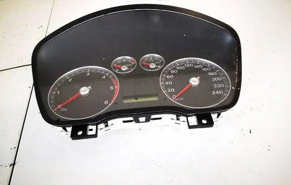 Speedometer (instrument cluster)