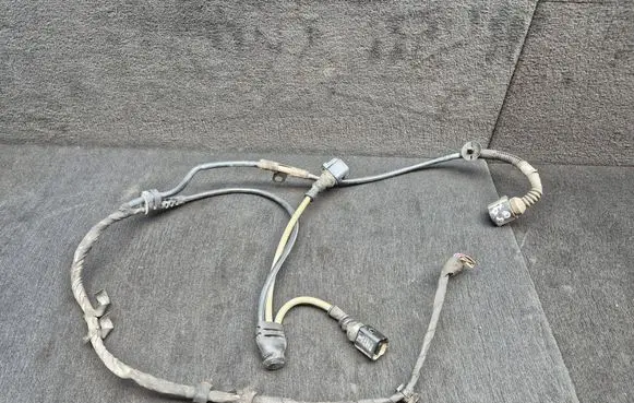 Audi Q5 SQ5 Front ABS sensor wiring 8R1972251