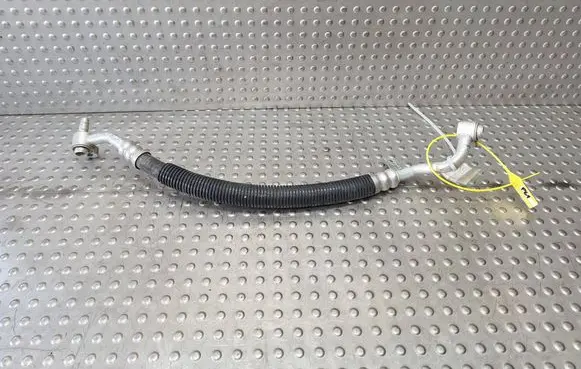 Jeep Grand Cherokee (WK) Air conditioning (A/C) pipe/hose 68161176AA