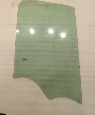 Renault Master III Front door window/glass (coupe) AS2M3232DOT682 43R001583