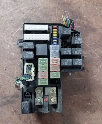 Dodge Durango I Fuse module P56049032AD