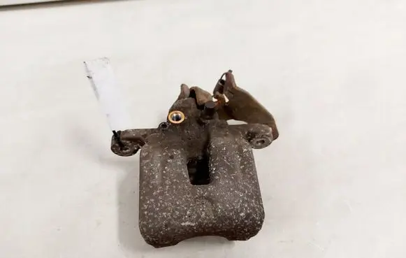 Hyundai i30 Rear brake caliper