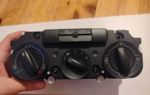 Volkswagen Golf Plus Climate control unit 5M1820045A 5HB00932701