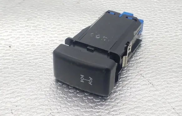 Opel Frontera B Differential lock switch M16334