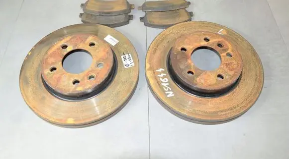 Volkswagen Amarok Front brake disc