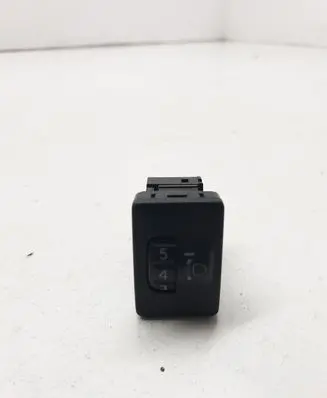 Headlight level adjustment motor