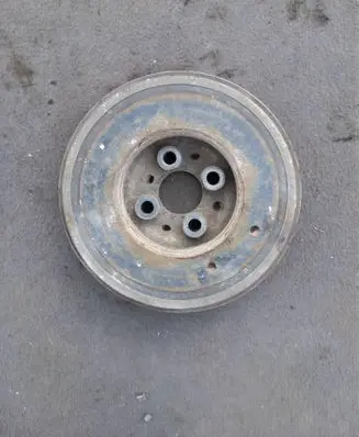 Volkswagen Golf IV Crankshaft pulley