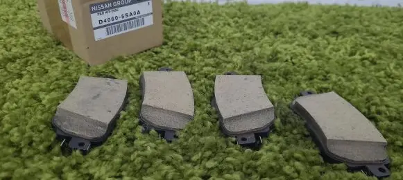 Nissan Leaf II (ZE1) Brake pads (rear) D4060-5sa0a