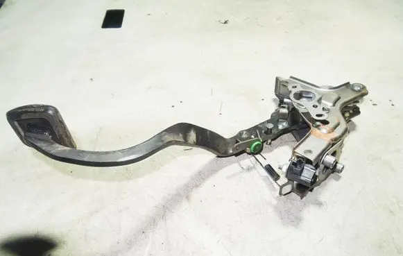 Clutch pedal