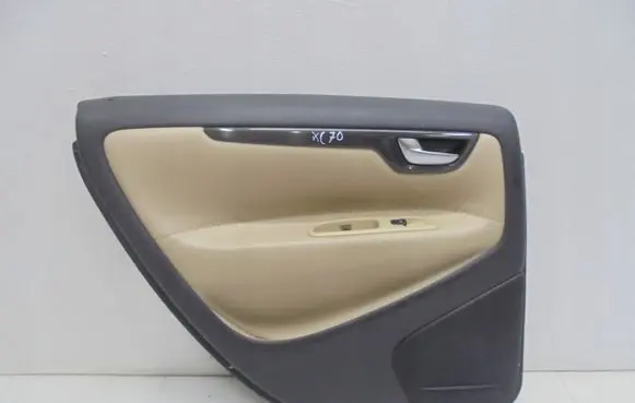 Volvo XC70 Rear door card panel trim